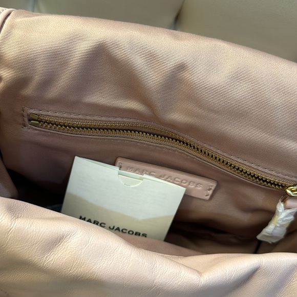 MARC JACOBS PILLOW BAG - Picture 8 of 8